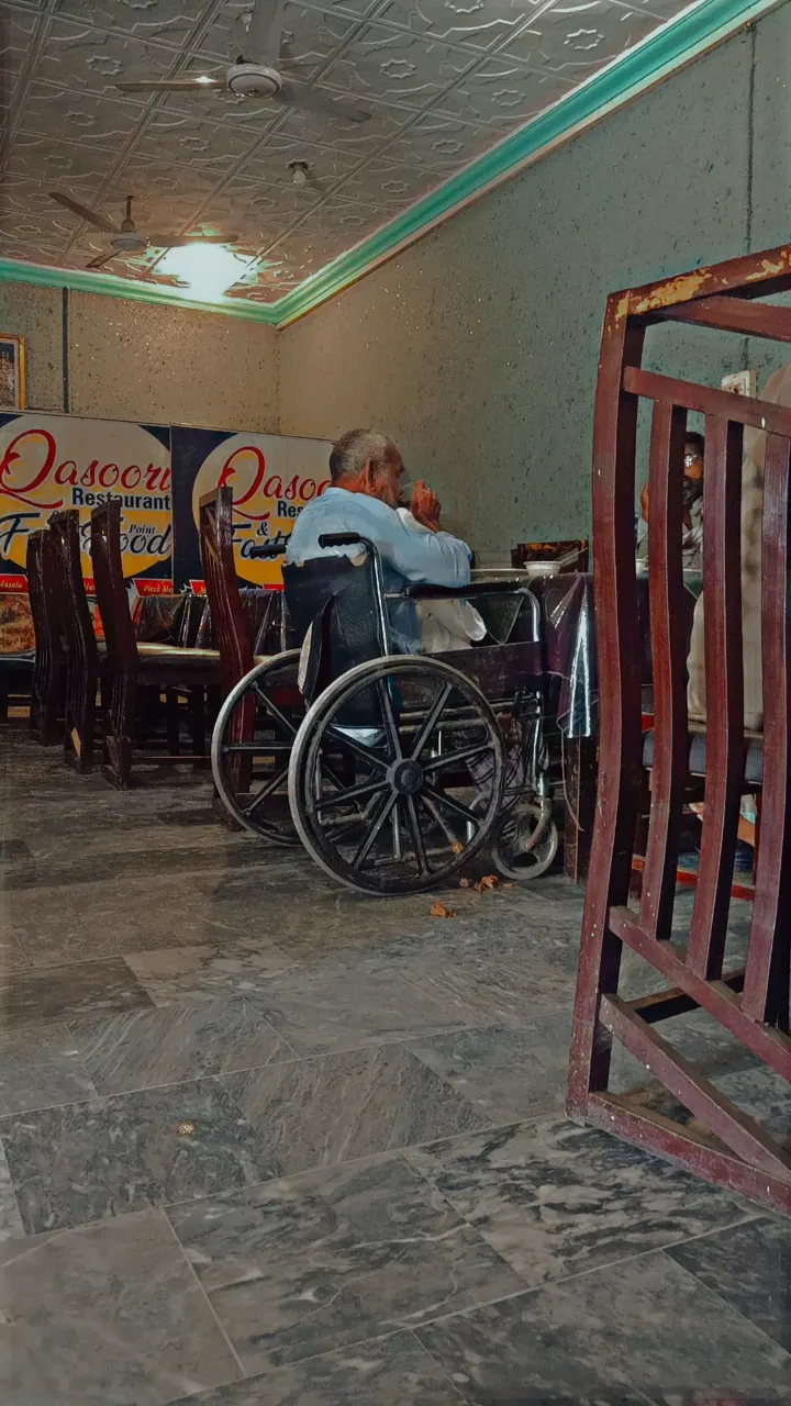 Qasoori Chinese Restaurant & Fast.food point