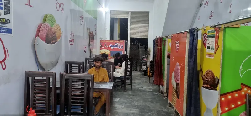 Razaqia Sweets Bakers And Fast Food, Food & Beverage in Jhang